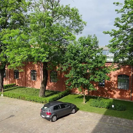 Apartament Wojskowa
